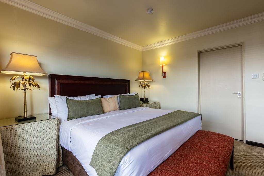 Cresta President Hotel Gaborone Kültér fotó