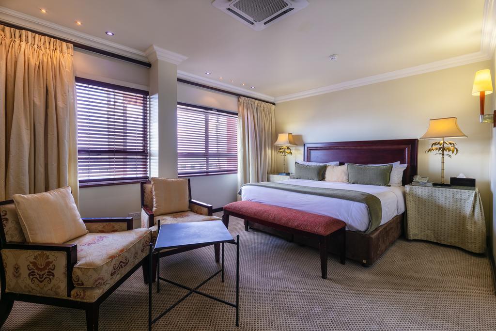 Cresta President Hotel Gaborone Kültér fotó