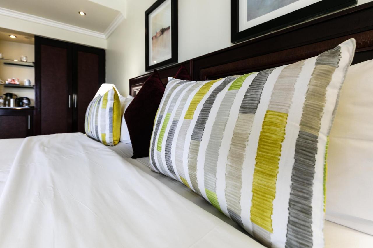 Cresta President Hotel Gaborone Kültér fotó